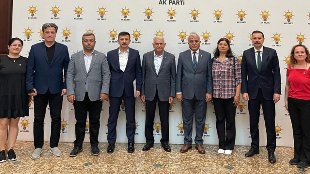 İZDEDA Başkanı Özkan duyurdu: İzmirli depremzedelere 'kredi' müjdesi