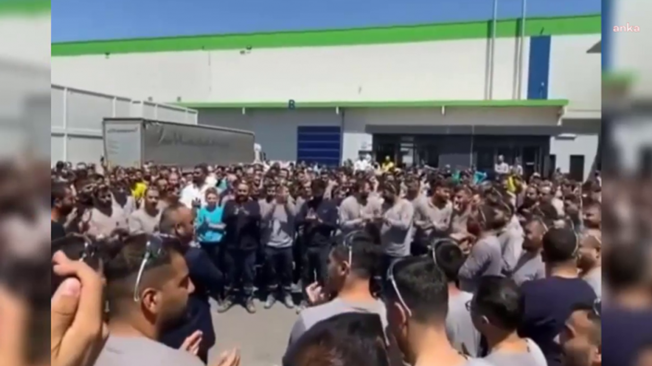 İzmir'de işçilerden 'ücret zammı' protestosu