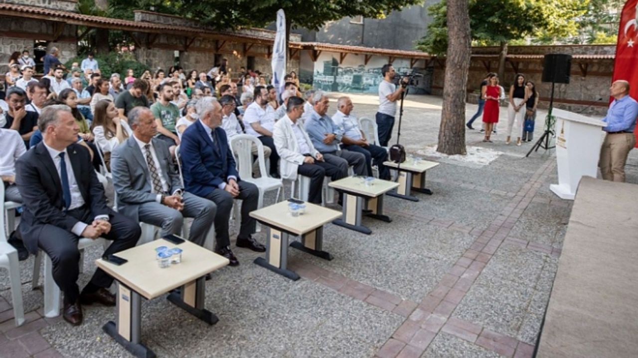 İzmir'de 'Lozan' konferansı: Soyer'den 99. yıl mesajı