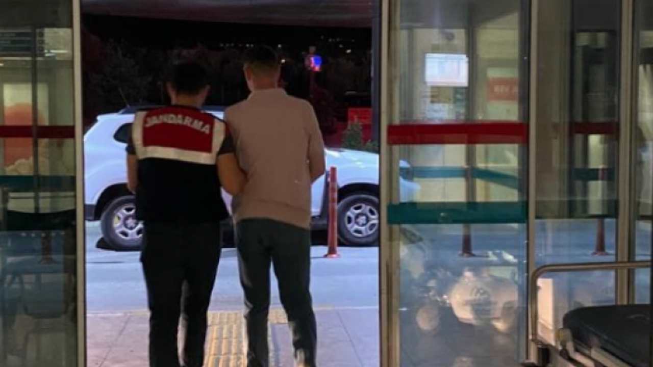İzmir merkezli FETÖ operasyonunda 26 şüpheli gözaltında