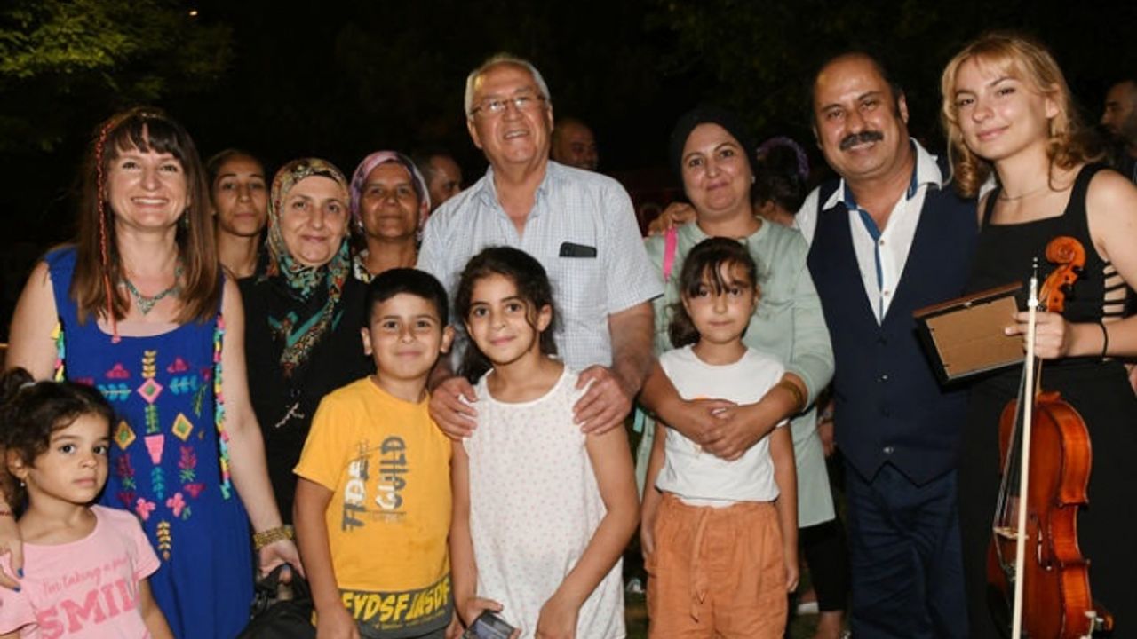 Karabağlar Belediyesi Yaz Konserleri Devam Ediyor