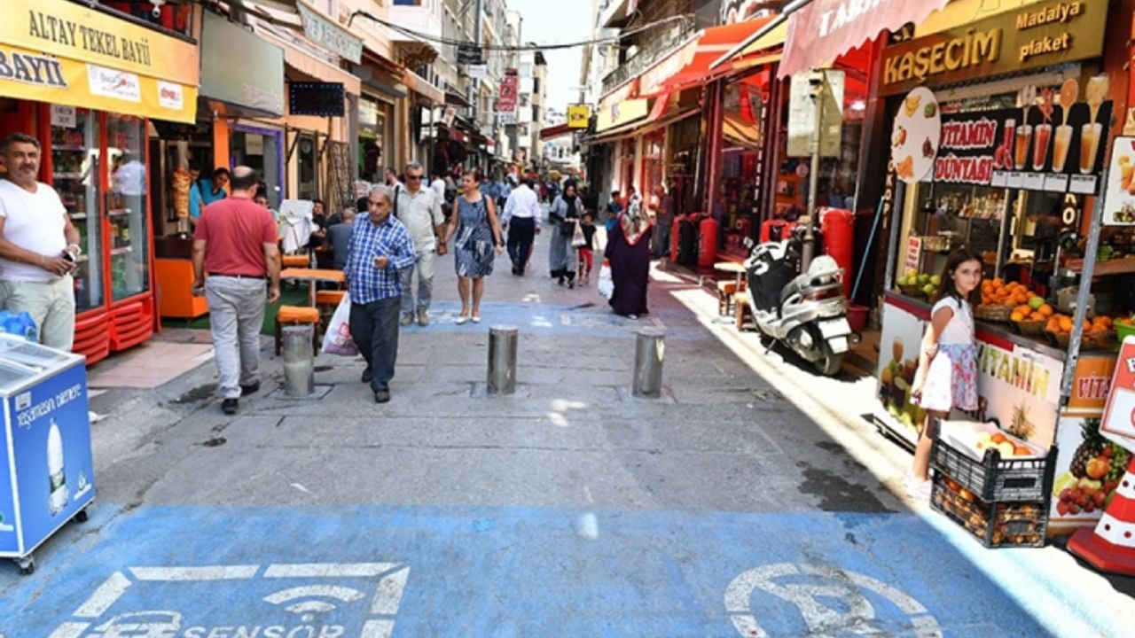 Tarihi Kemeraltı Çarşısı'nın altyapısına modern dokunuş