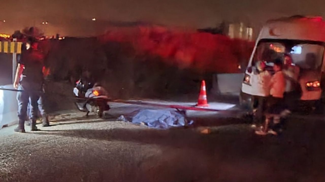 Trafiğe kapatılan yola giren motosiklet devrildi: 1 ölü, 1 yaralı