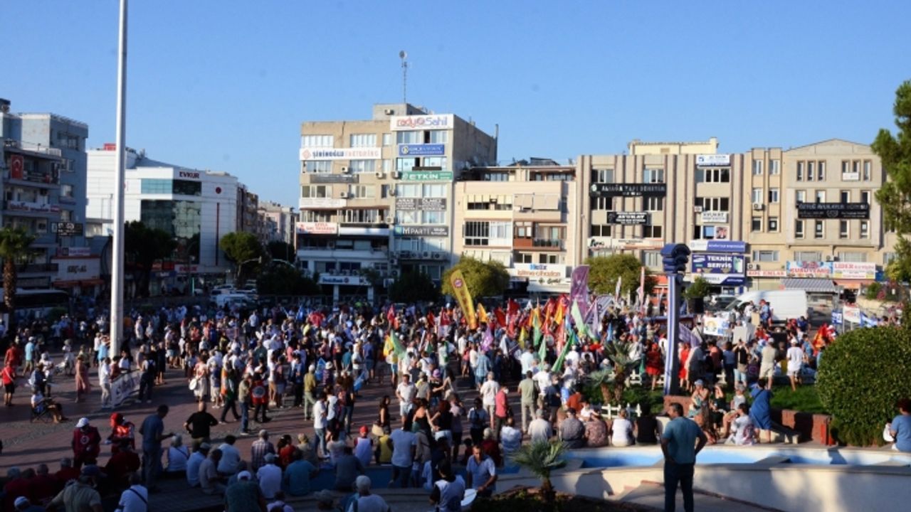 Aliağa'da asbestli gemiye karşı miting yapıldı