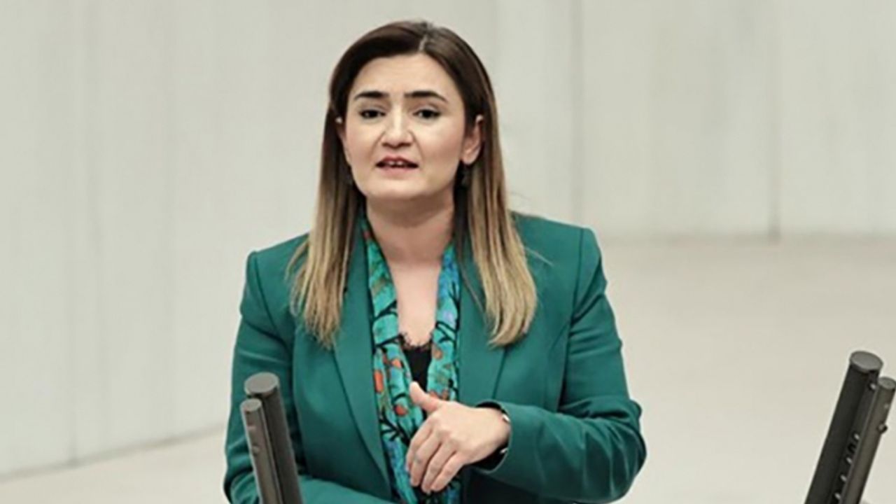 Bakan Kurum'dan CHP'li Kılıç'a yanıt: İzmir'de yabancılara kaç konut satıldı?