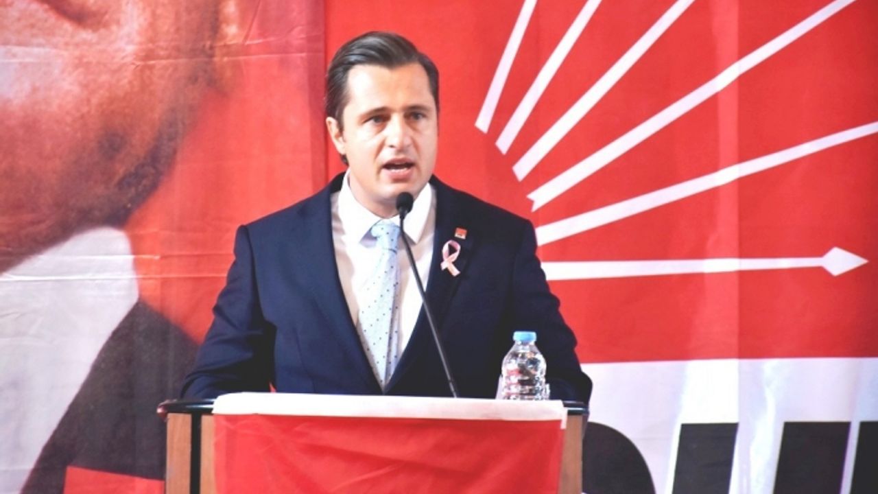 Deniz Yücel'den İsmail Kahraman'a sert tepki: İtibarsızlaştırma hadsizliği