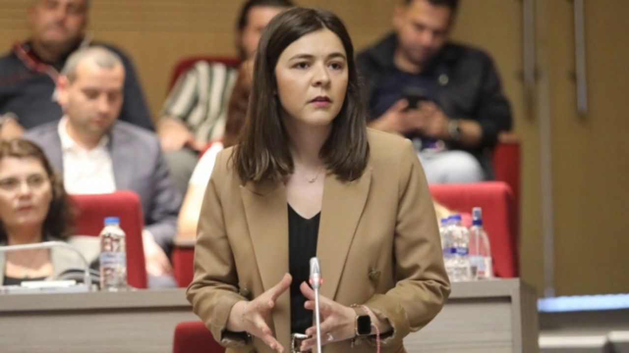 Derinsu'dan şok açıklama: 2010'da gösterdikleri sorularla full çektim!