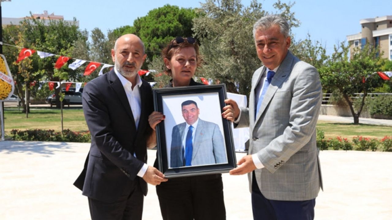 Güzelbahçe'de vefa! Alpay Kandemir Parkı açıldı