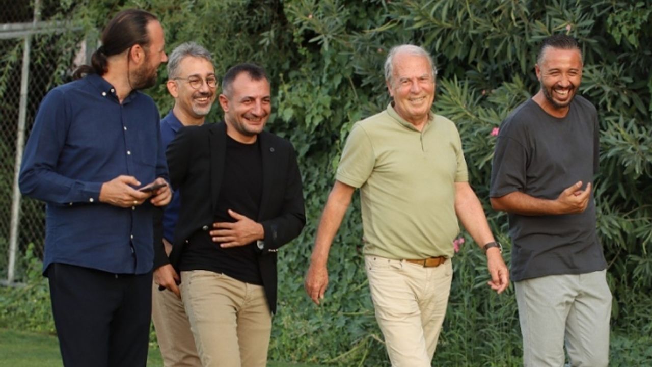 Mustafa Denizli'den Altay'a ziyaret