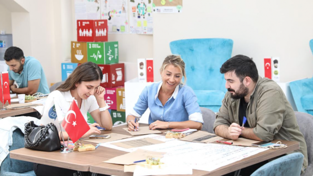 Buca'da personele proje hazırlama eğitimi