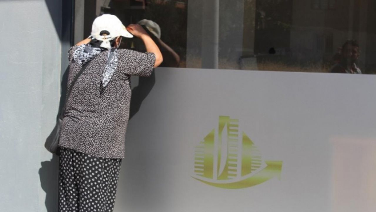 Ev sahibi olma hayali kurdular, firma kaçınca ortada kaldılar