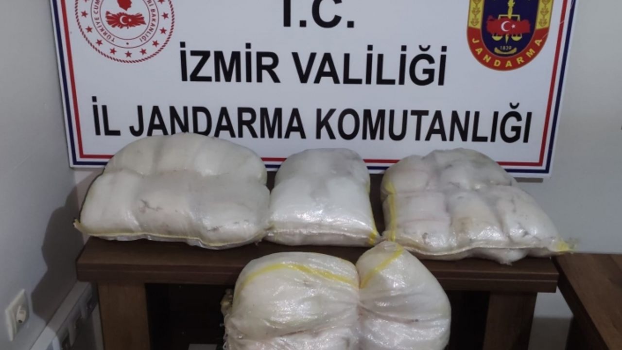 İzmir’de jandarmadan rekor uyuşturucu operasyonu