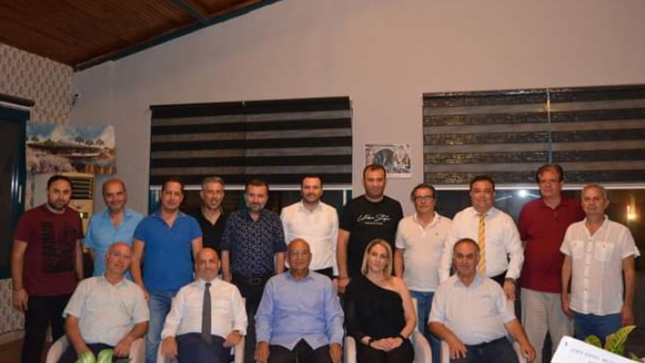 İzmirdeki Basın Mensupları yeni ve büyük bir oluşumun startını verdi