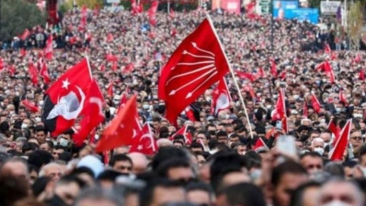 Kılıçdaroğlu’na CHP İzmir’den tam destek: 'Yanındayım'