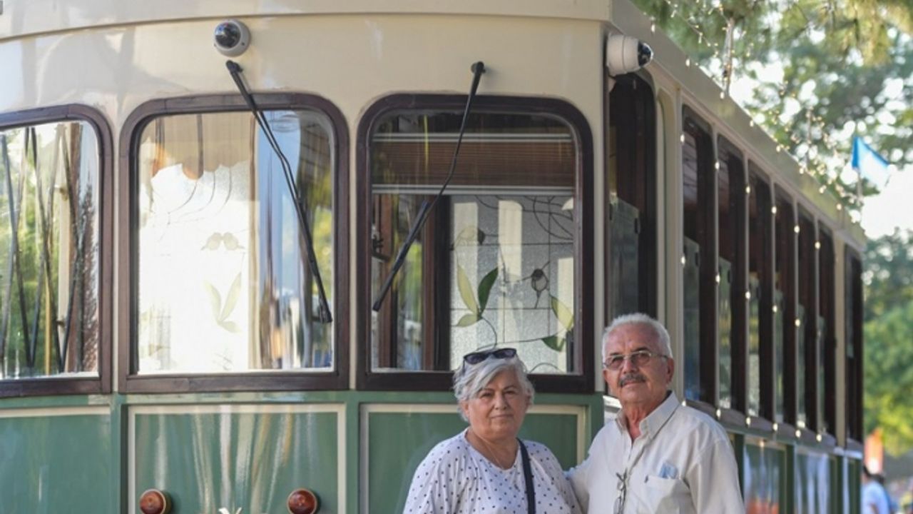 “Nostaljik Tramvay” fuar ziyaretçilerini geçmişe götürüyor