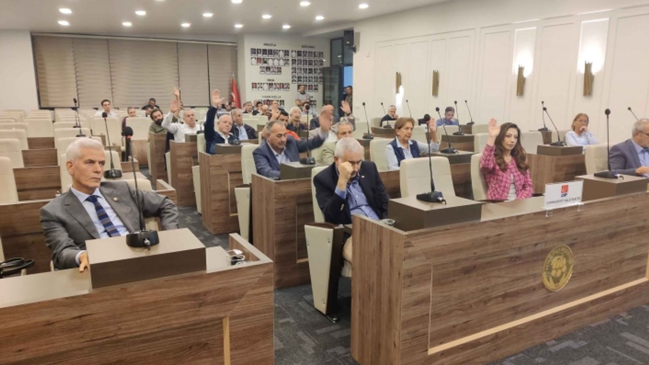 Başkan Karakayalı mecliste konuştu: Seçimden sonra evimi sattım