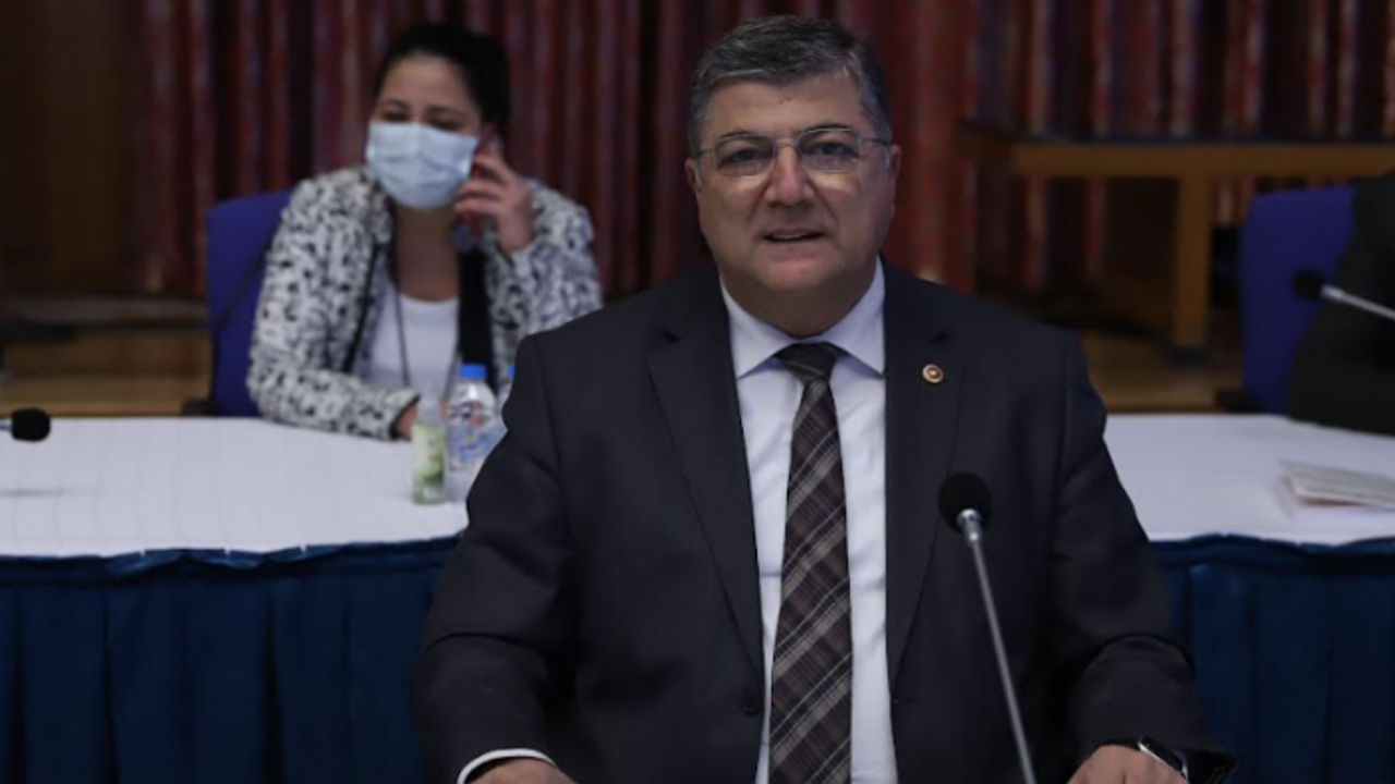 CHP’li Sındır: 2023 bütçesi dolar bazında küçülen bir bütçedir
