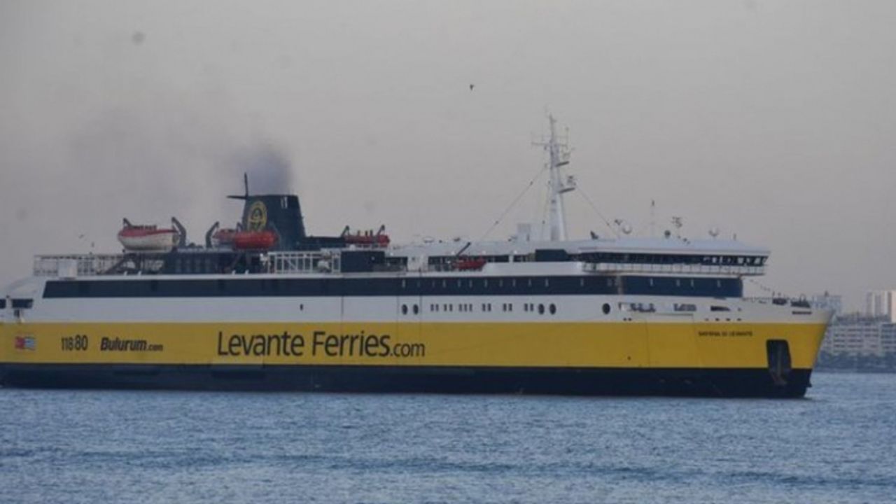 Selanik'ten İzmir'e ilk feribot geldi!