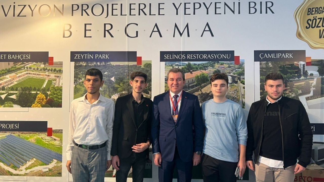 Tam Bana Göre Gençlik Festivali'nde Bergama standına büyük ilgi