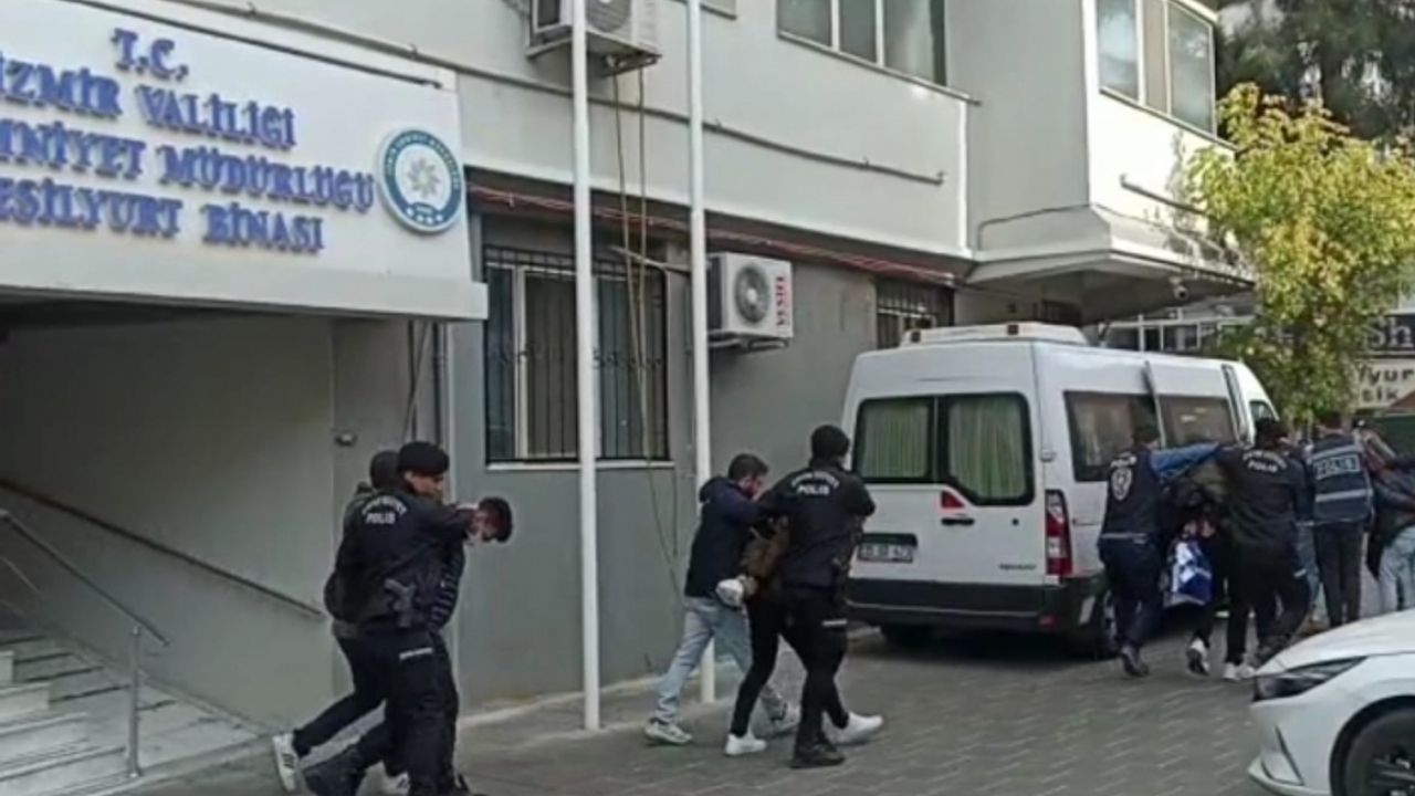 Sahte site tasarlayıp vatandaşları dolandıran şebeke çökertildi