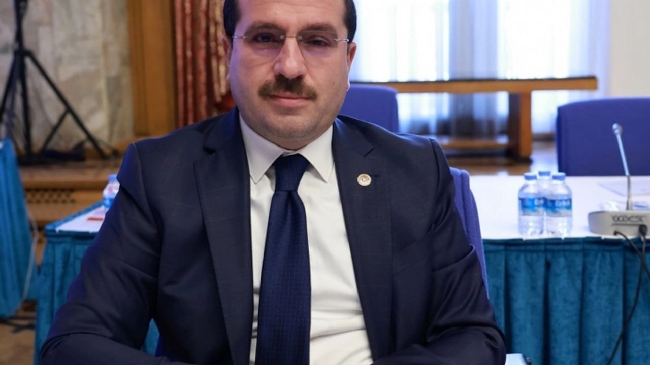 AK Partili Kırkpınar'dan Soyer'e sert tepki: Eleştirecek en son kişi