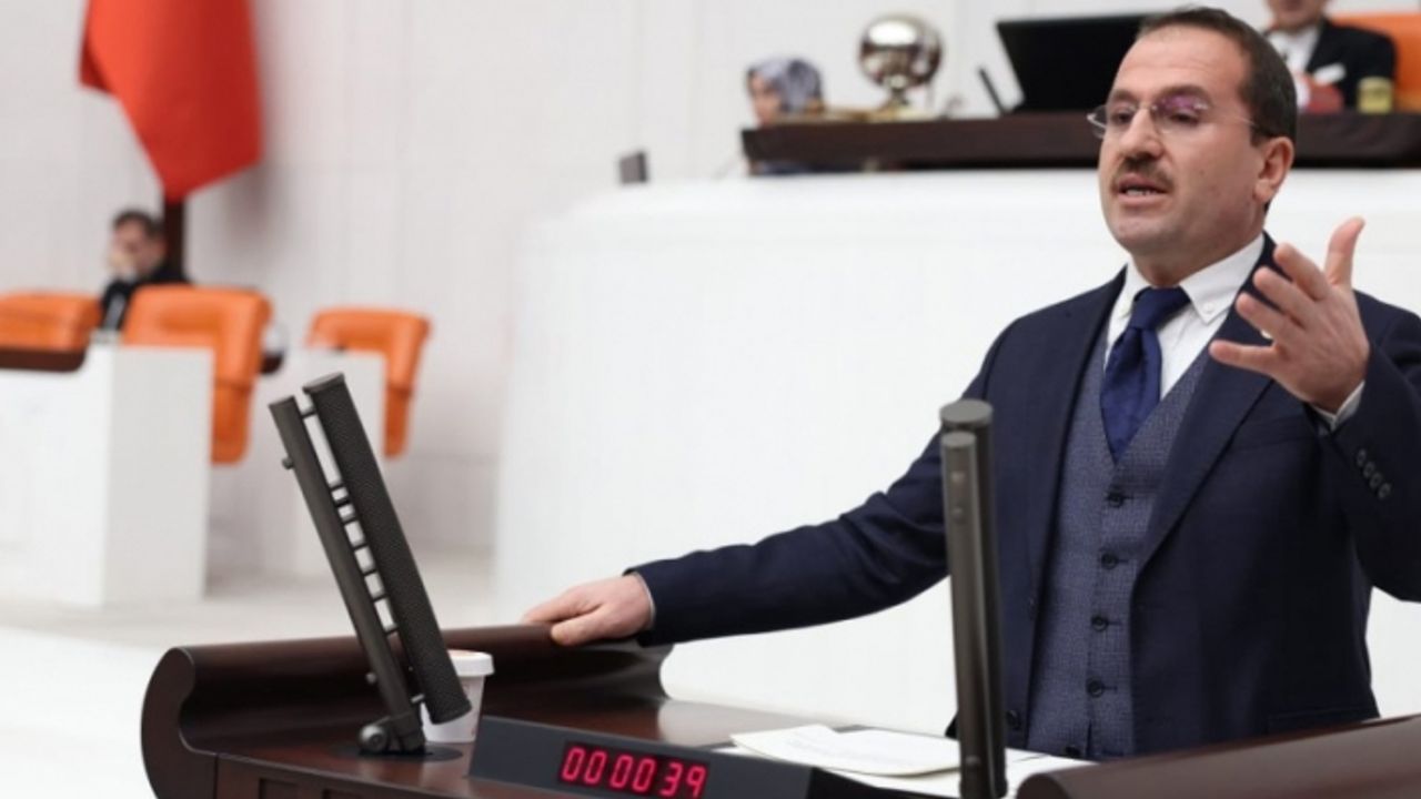AK Partili Kırkpınar'dan Soyer'e tepki: Mızrak çuvala sığmaz oldu