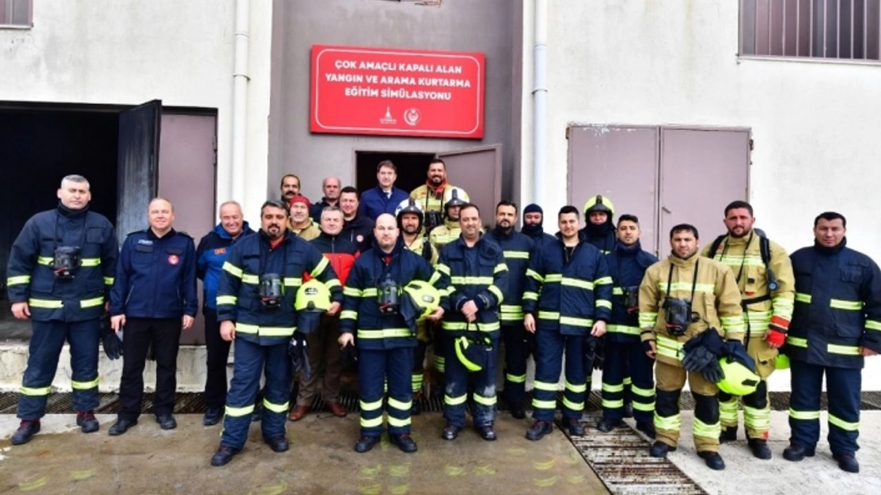 İzmir İtfaiyesi 1 yılda 12 bin 500 kişiye eğitim verdi