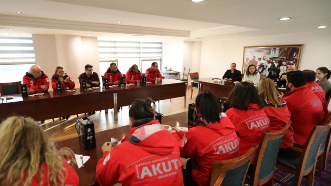 Başkan Ceritoğlu Sengel: Emeklerinize, vicdanınıza, cesaretinize sağlık