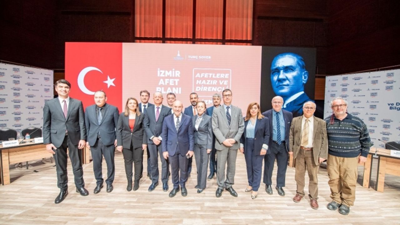 Başkan Soyer duyurdu: “İzmirliler binalarının deprem karnesini ücretsiz çıkaracak”