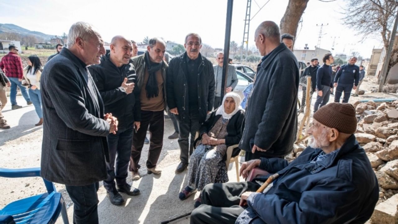 İzmir Büyükşehir Belediyesi Acil Çözüm Ekipleri Osmaniye'de