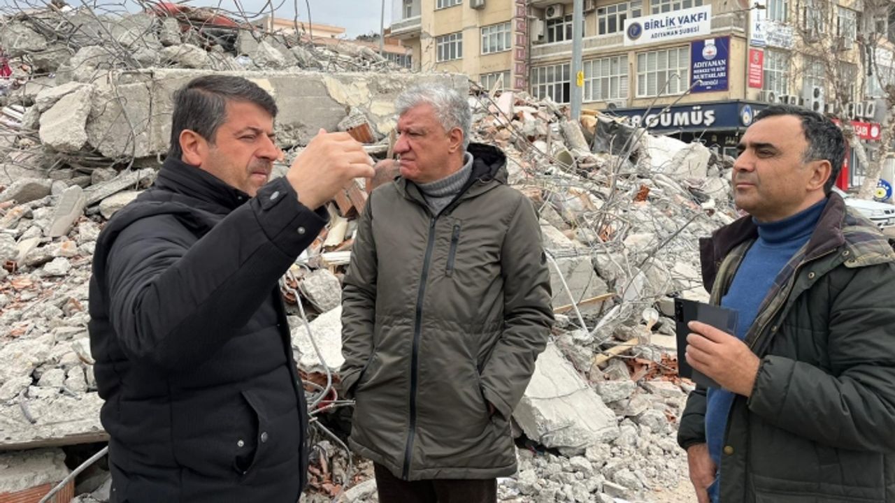 Narlıdere Belediye Başkanı Engin, deprem bölgesinde incelemelerde bulundu