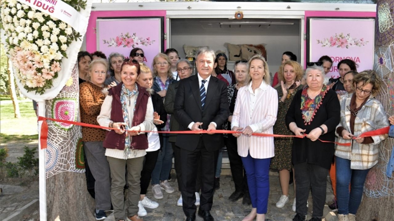 Bornova Kadın Kooperatifi satış standı açıldı