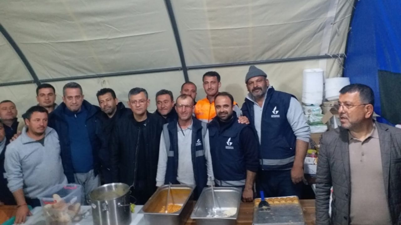 CHP Vekilleri Güzelbahçe Belediyesi Konteyner Kentini Ziyaret Etti
