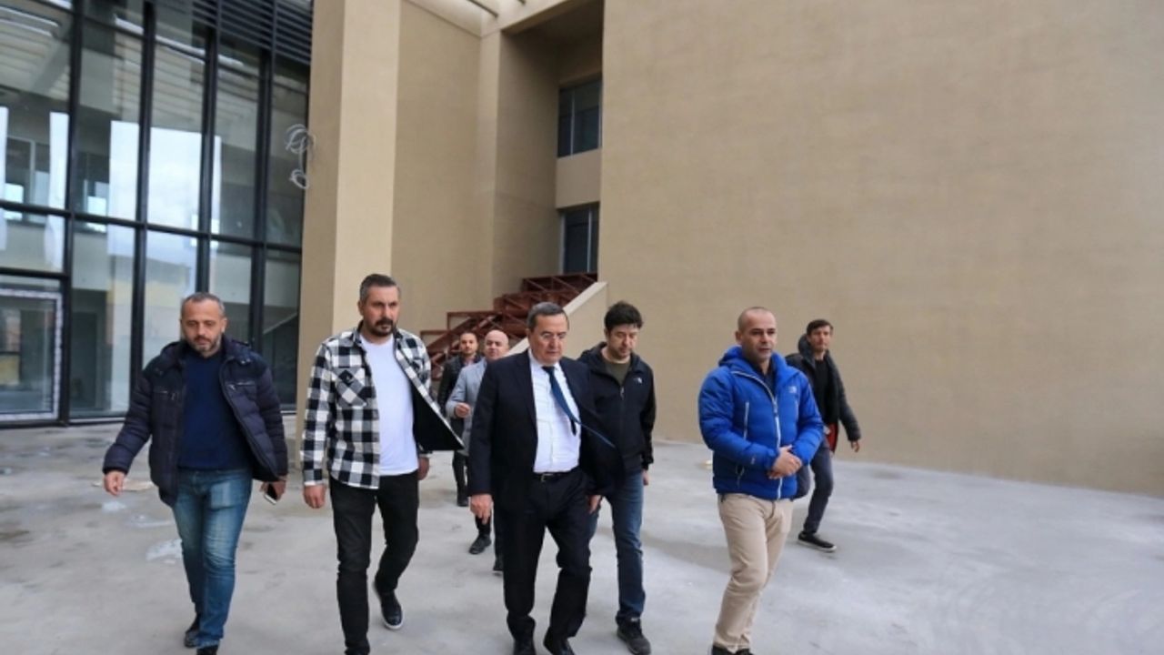 Konak’ın beş yıldızlı tesisi açılış için gün sayıyor