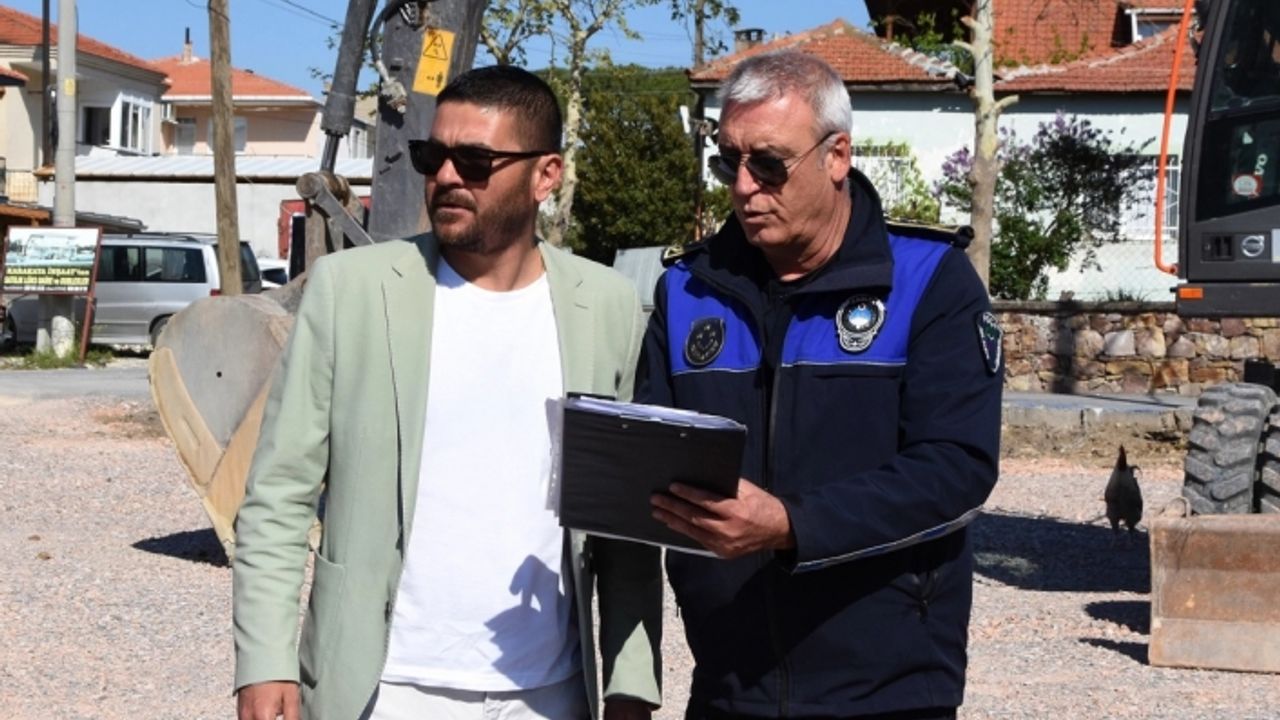 Foça Bağarası’nda Yeni Pazar Yeri Yapımı Gerçekleştiriliyor