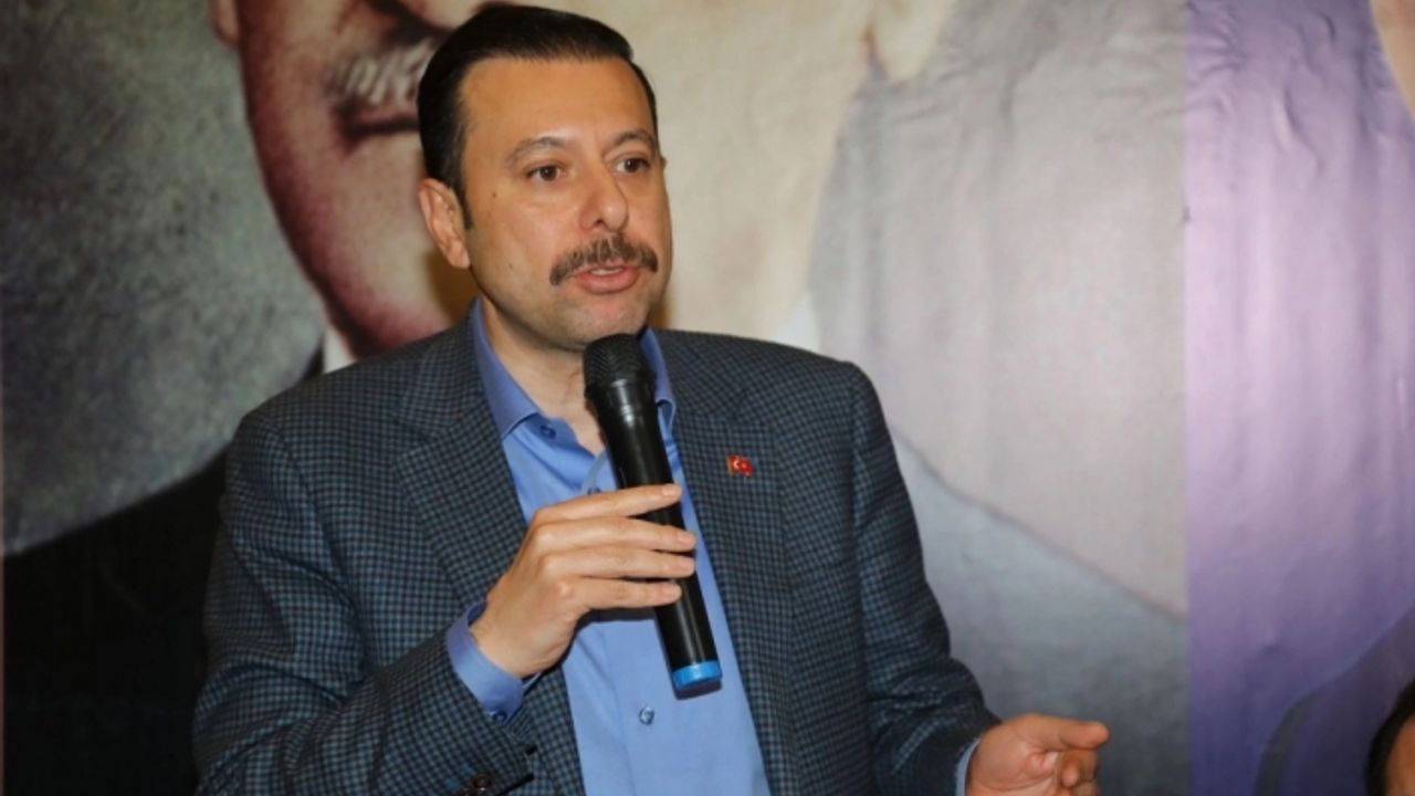 Kaya: CHP, Atatürk karşıtı adayının resmini asamıyor