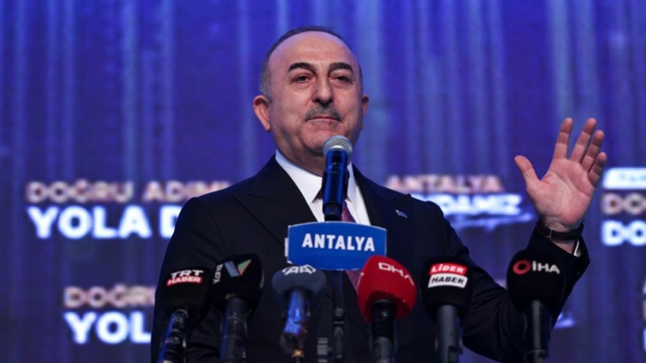 Bakan Çavuşoğlu: Bir plan çerçevesinde Suriyelileri göndereceğiz