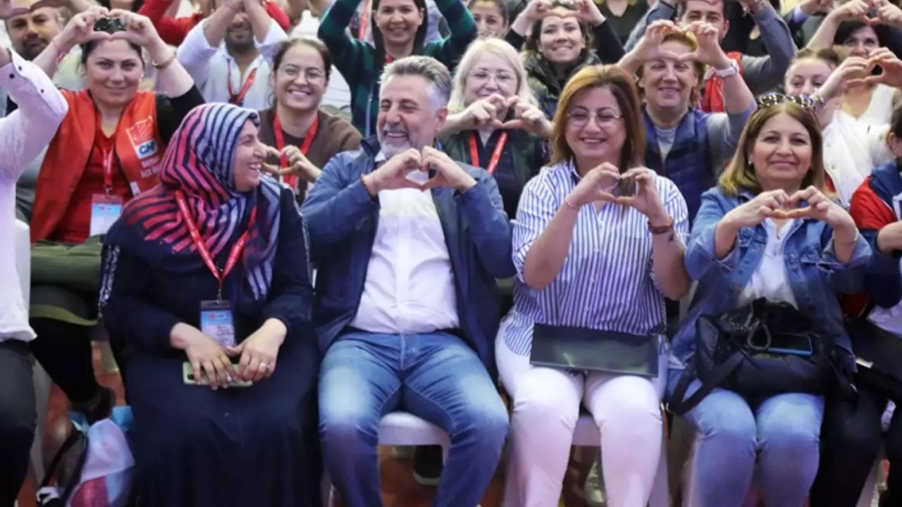 CHP Bayraklı zafere hazır! 250 gönüllü ile 80 bin haneye ulaştılar