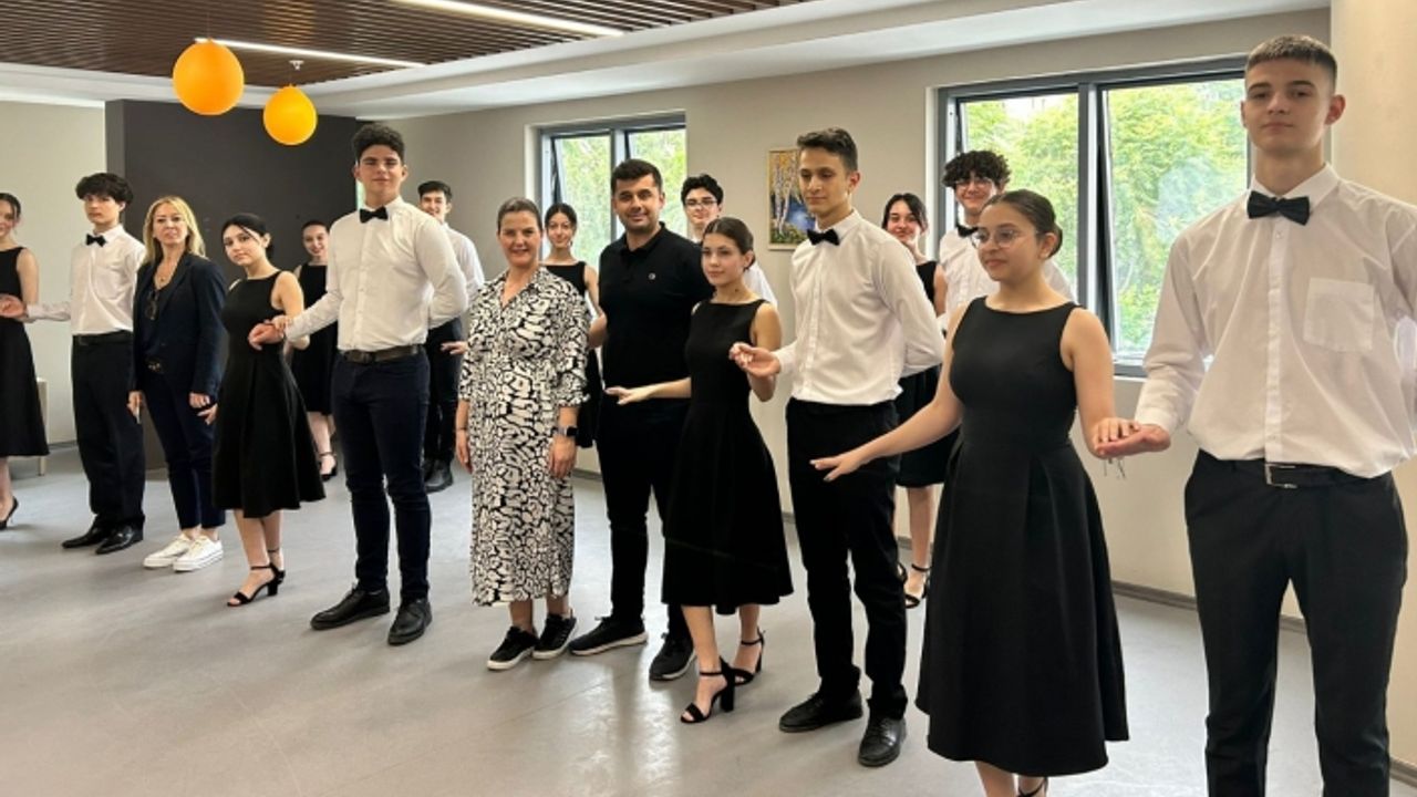 Çınarlar ve gençler, Gündüz Yaşam Merkezi’nde buluştu