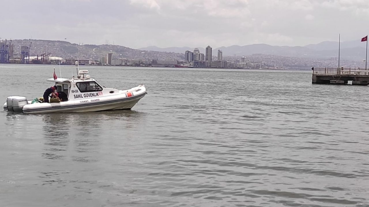 İzmir Körfezi'nde midye operasyonu