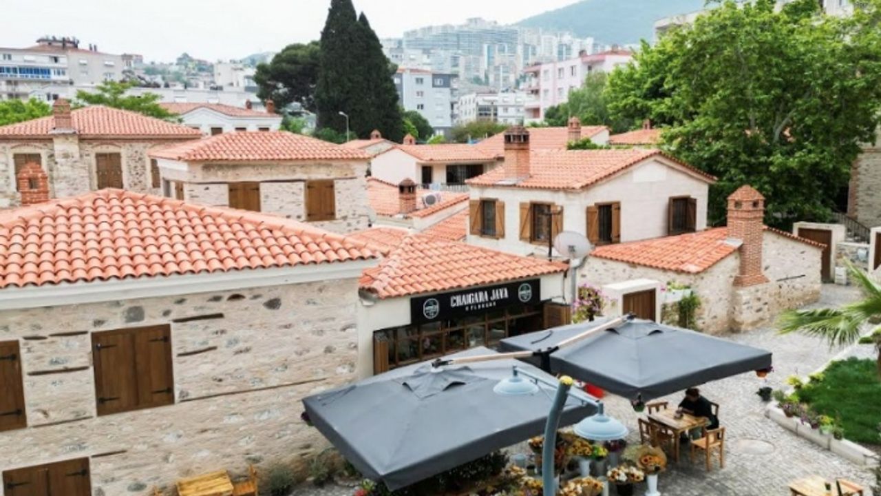 İzmir’in yeni buluşma noktası; Yukarıköy oldu