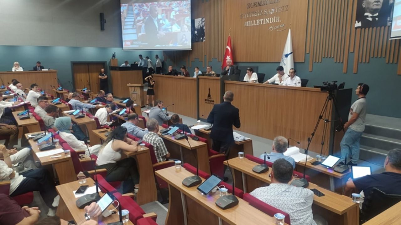 Büyükşehir Meclisi'nde emsal alan artışları tartışma konusu oldu