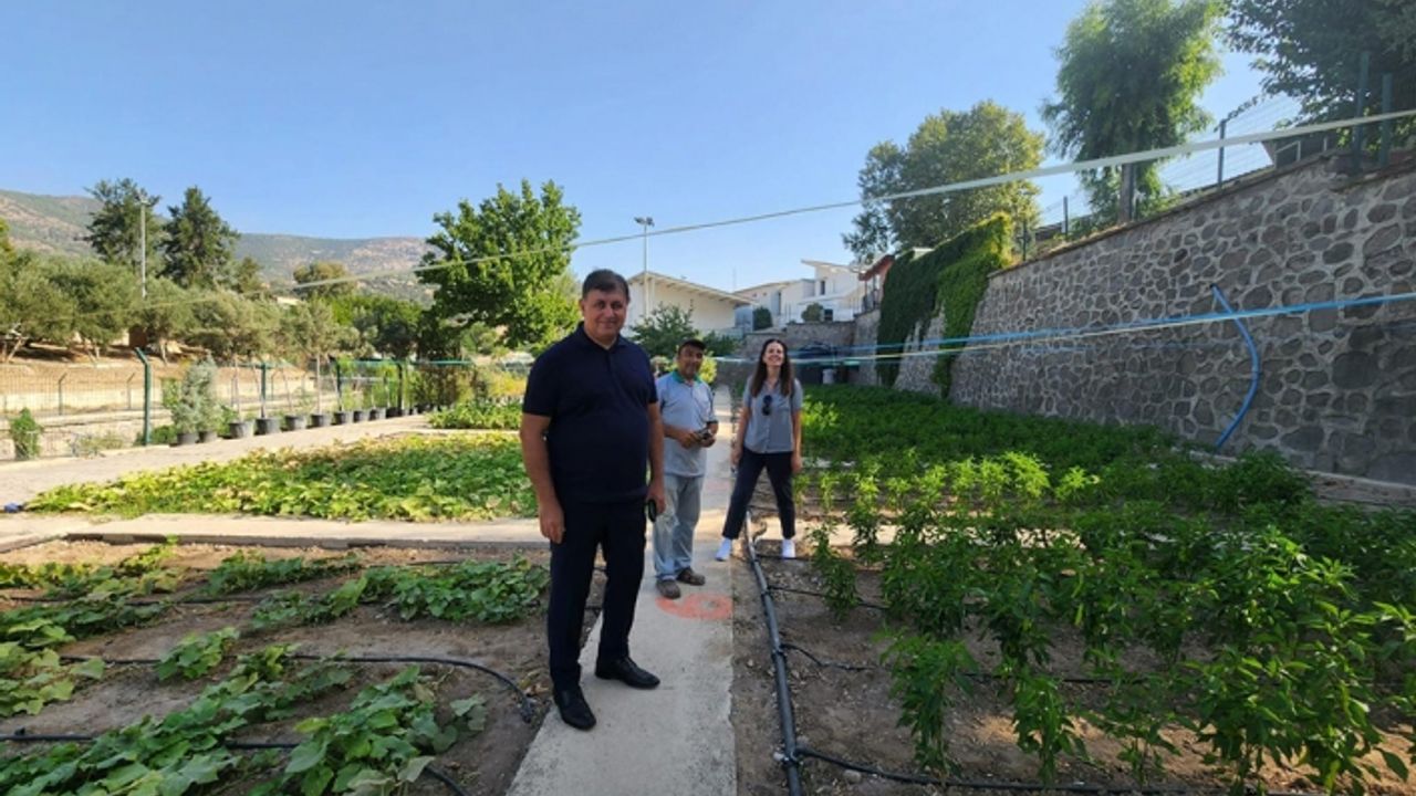 Karşıyaka Belediyesi gıda krizine karşı Türkiye’de bir ilke imza attı