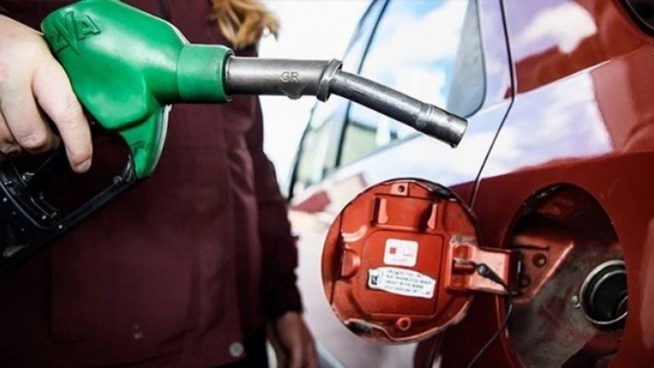 Sürücüler dikkat... Motorine zam geliyor!