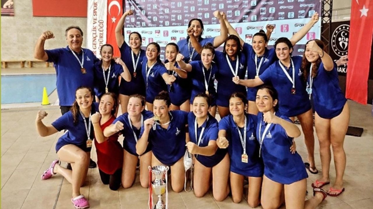 100'üncü yılda sporda Türkiye-Yunanistan dostluğu