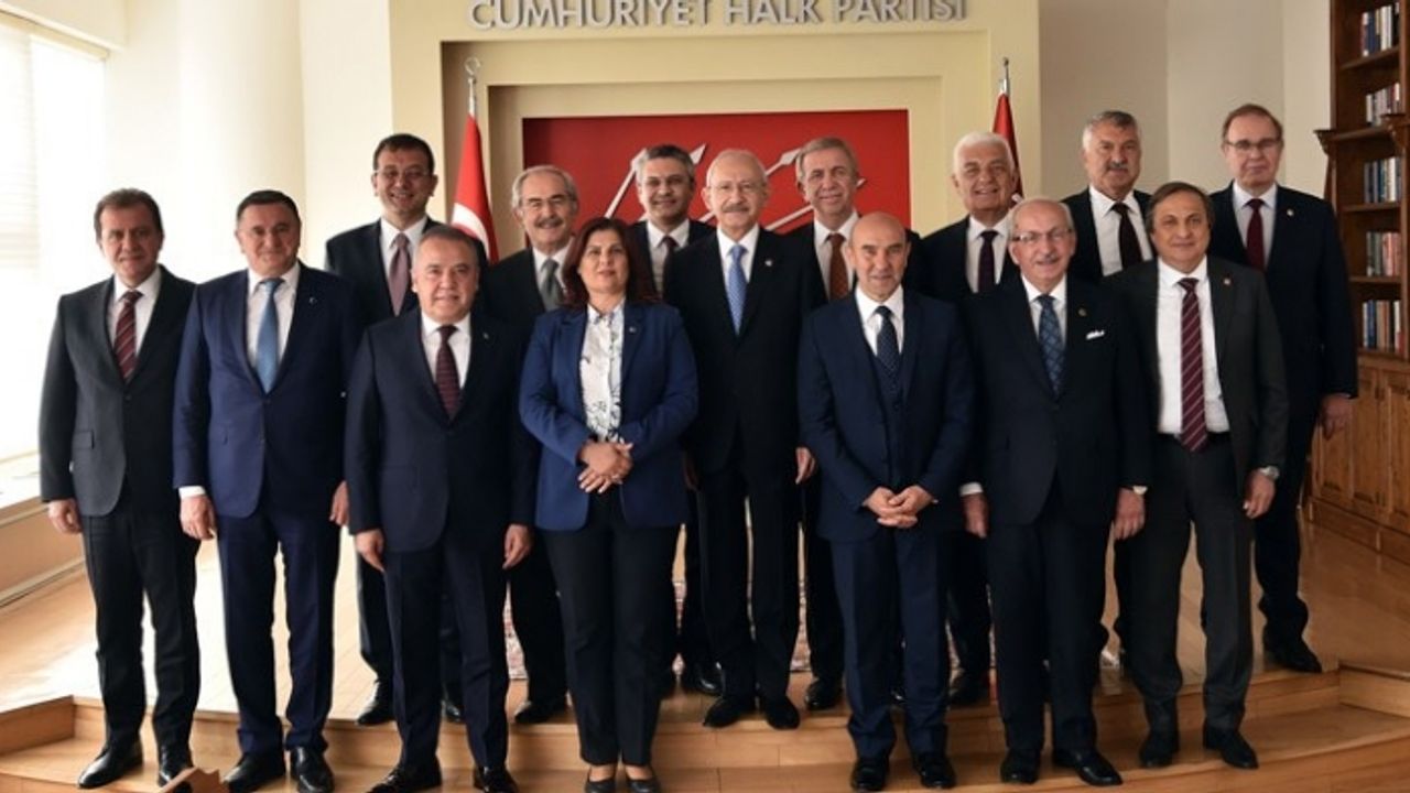CHP 11 Büyükşehir Belediye Başkanı ile devam edecek