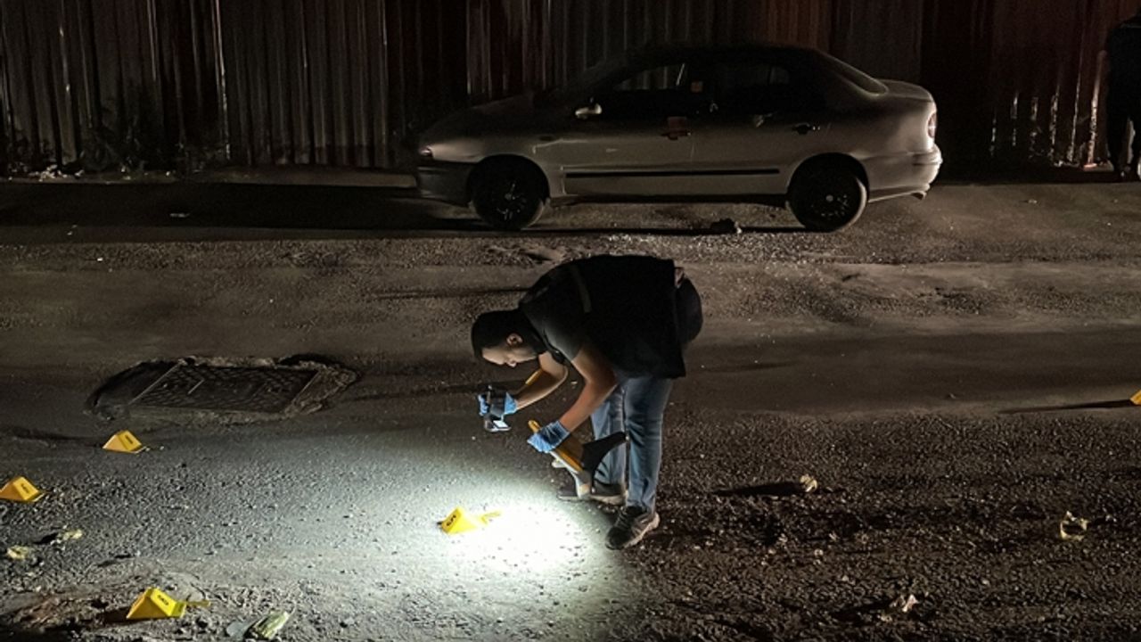 Sokakta kurşun yağmuru... 1 ağır yaralı!