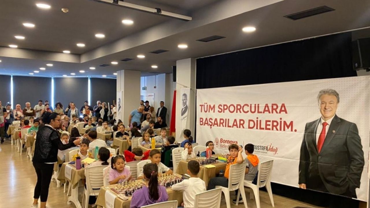 Cumhuriyet’in 100. Yılında Bornova’da satranç heyecanı