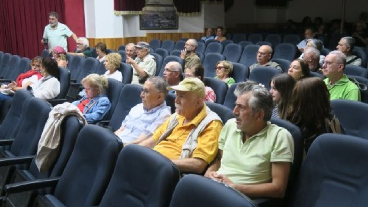 Foça Uluslararası Arkeoloji ve Kültürel Miras Film Festivali devam ediyor