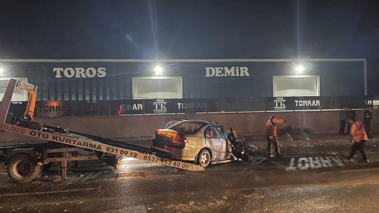 İşçi servisleri ve otomobilin karıştığı kazada 6 kişi yaralı